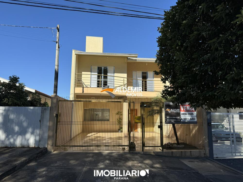 Sobrado para  venda em , Umuarama, 245,00m², com 3 quartos