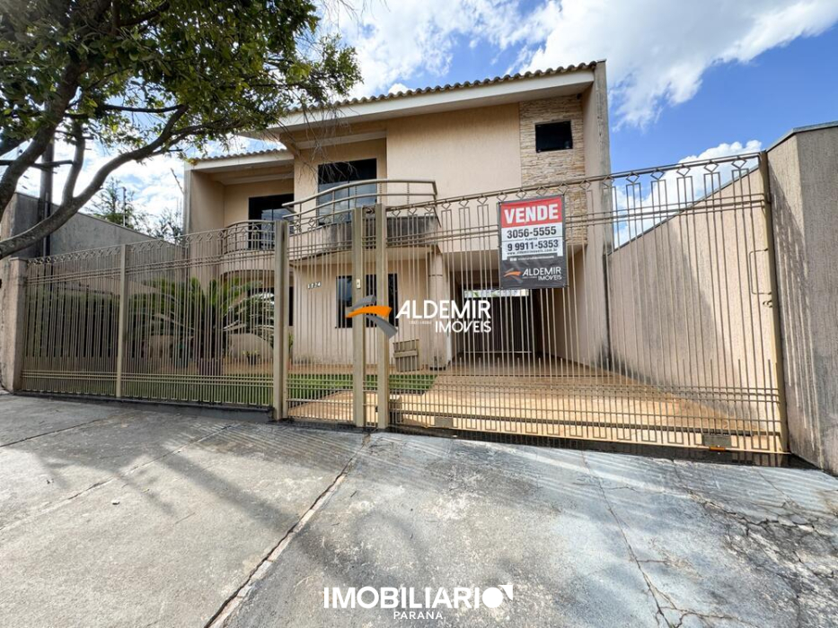 Sobrado para  venda em , Umuarama, 200,00m², com 2 quartos