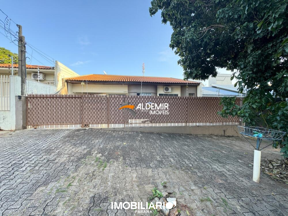 Residência para  venda em , Umuarama, 380,28m², com 2 quartos