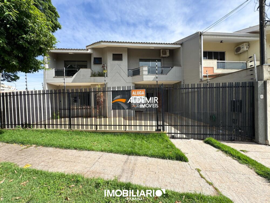 Sobrado para  alugar em , Umuarama, 168,97m², com 3 quartos