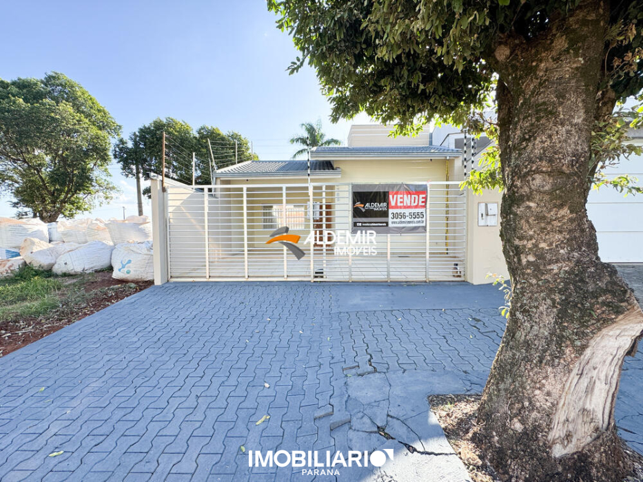 Residência para  vendaUmuarama, 180,10m², com 2 quartos