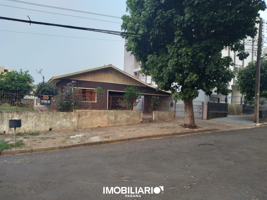 Residência para  venda em Zona II, Umuarama, 516,00m², com 3 quartos