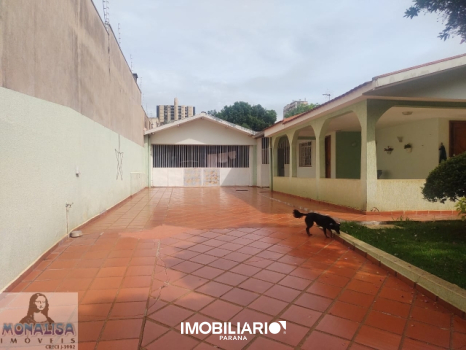 Residência para  venda em Centro, Campo Mourão, 926,00m²