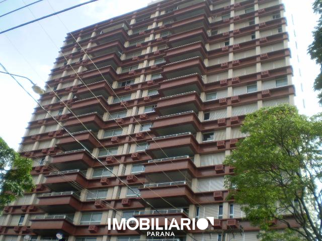 Apartamento para  venda em Centro, Campo Mourão, 243,00m²