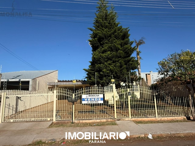 Residência para  venda em Centro, Campo Mourão, 522,00m²