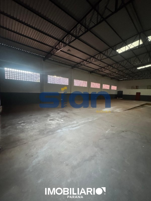 Comercial E Residencial para  alugar em Jardim Santiago, Umuarama, 820,00m²