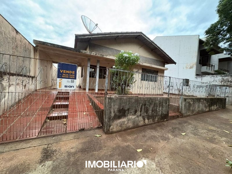 Residência para  venda em Zona II, Umuarama, 490,00m²