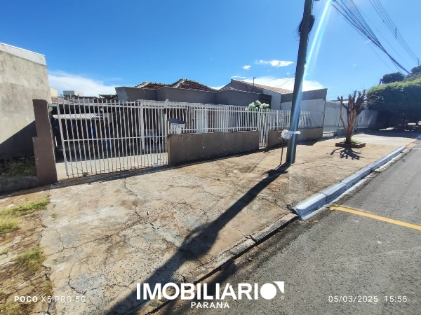 Residência para  venda em Zona VII, Umuarama, 269,00m², com 2 quartos