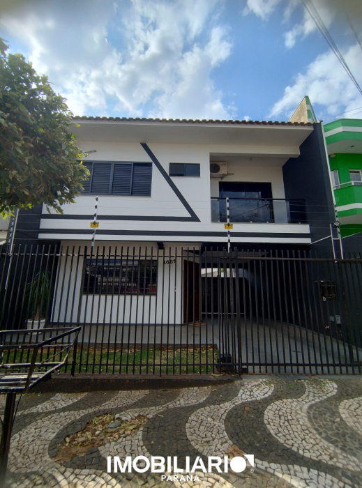Residência para  alugar em Zona II, Umuarama, 250,00m², com 2 quartos