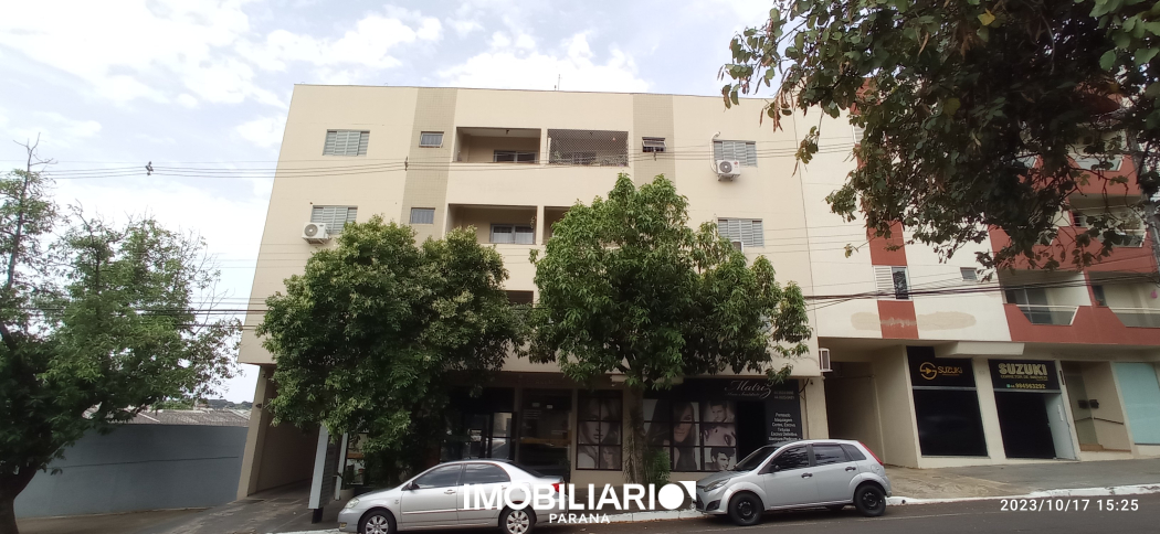 Apartamento para  alugar em Zona II, Umuarama, 75,00m², com 3 quartos
