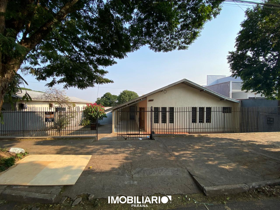 Residência para  venda em Jardim São Marcos, Umuarama, 371,00m², com 3 quartos