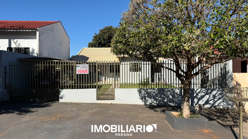 Residência para  venda em Centro, Goioerê, 190,00m², com 2 quartos