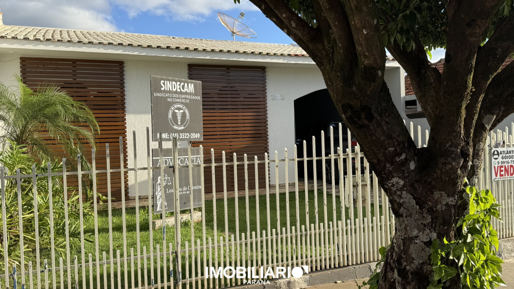 Residência para  venda em Centro, Goioerê, 350,00m², com 3 quartos