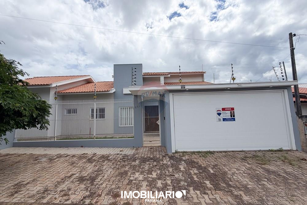 Residência para  venda em Centro, Cruzeiro do Oeste, 360,00m², com 3 quartos