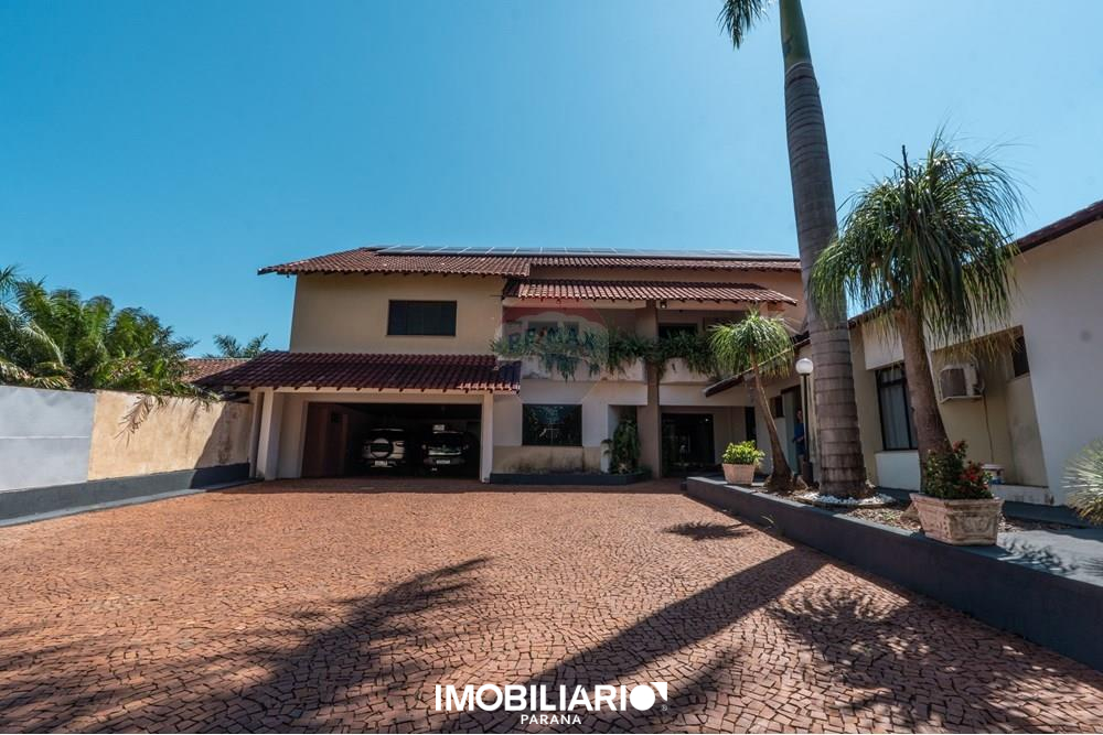 Residência para  venda em Centro, Cruzeiro do Oeste, 2.040,60m², com 5 quartos