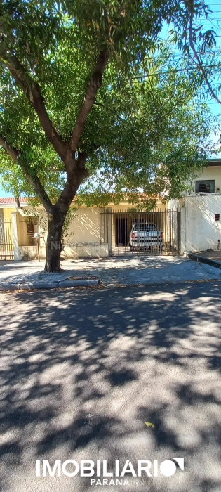 Residência para  venda em Parque San Remo I, Umuarama, 187,00m², com 2 quartos