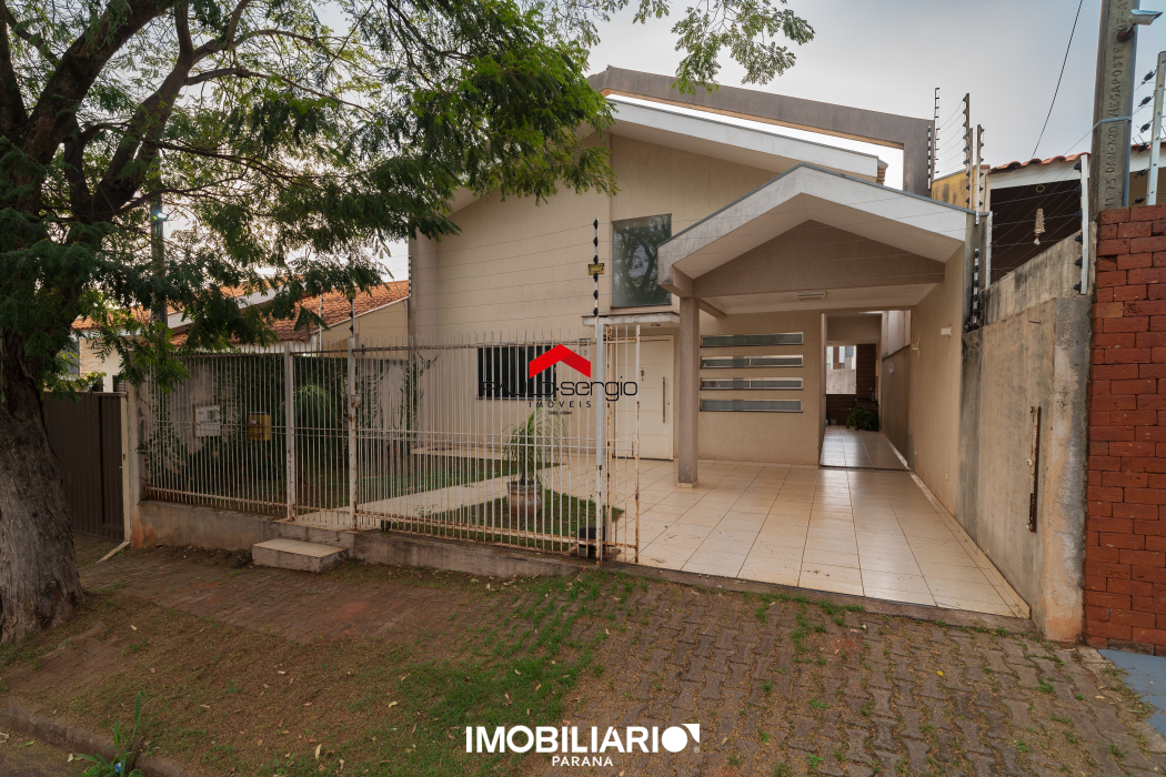 Residência para  venda em Parque do Lago, Umuarama, 250,00m², com 2 quartos