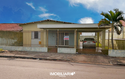 Residência para  venda em Jardim Lindóia, Goioerê, 563,00m², com 3 quartos