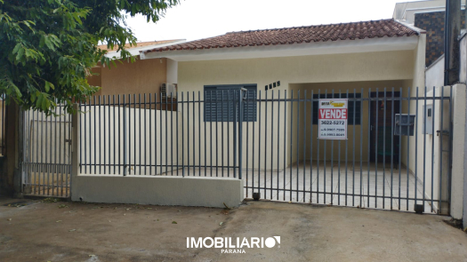 Residência para  venda em Zona III, Umuarama, 68,00m², com 3 quartos