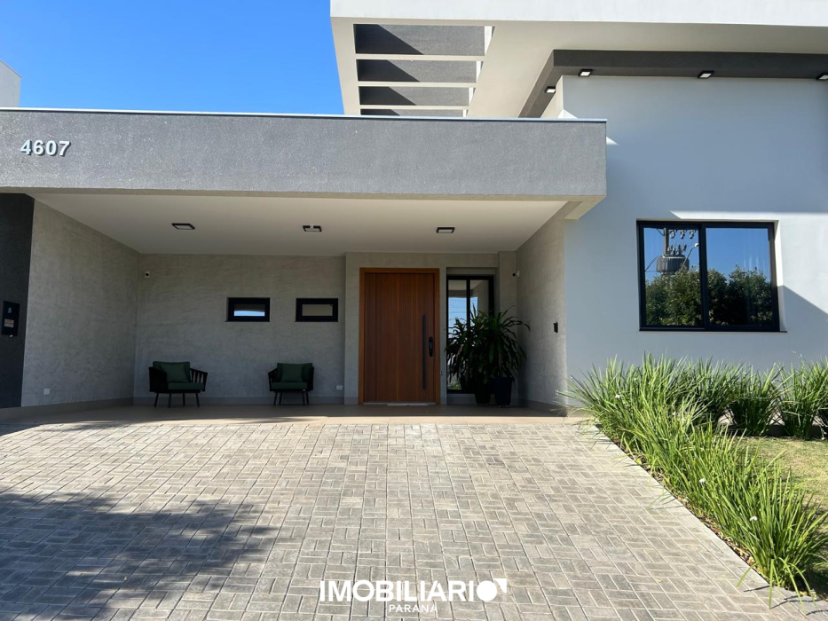 Residência para  venda em Zona VII, Umuarama, 361,00m², com 3 quartos