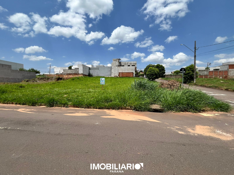 Terreno para  venda em Jardim Imigrantes II, Umuarama