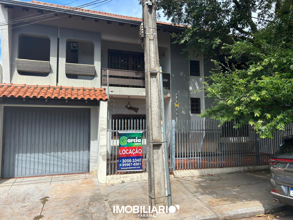 Residência para  venda em Zona II, Umuarama, 270,00m², com 3 quartos