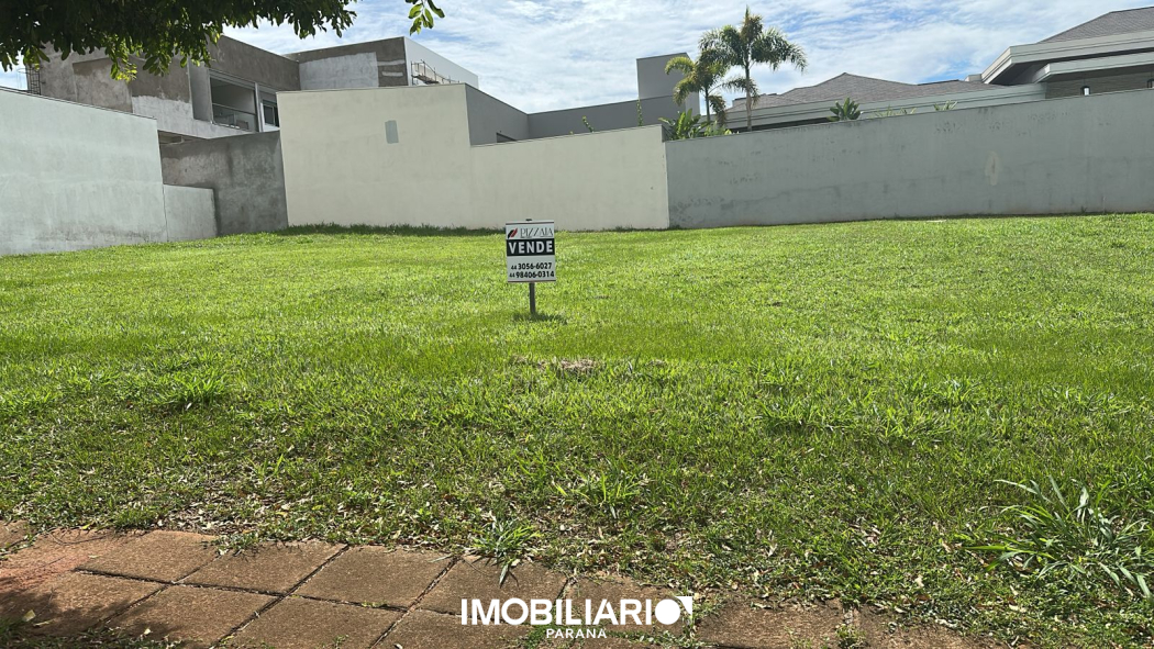 Terreno para  venda em Zona VII, Umuarama, 361,01m²