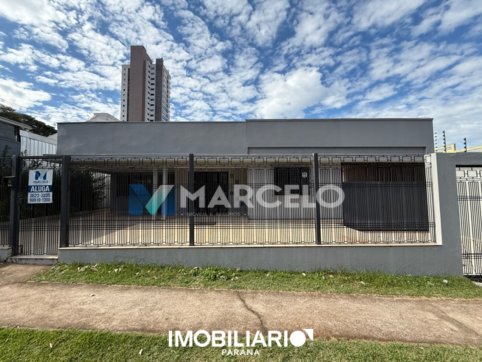 Residência para  alugar em Zona I, Umuarama, 220,00m²