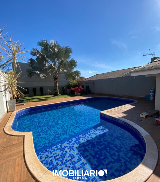 Residência para  venda em Centro, Campo Mourão, 500,00m², com 2 quartos