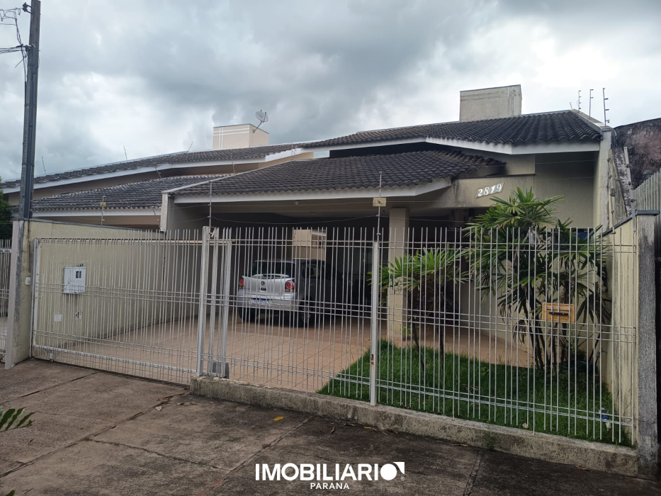 Residência para  venda em Zona IV, Umuarama, 298,00m², com 2 quartos