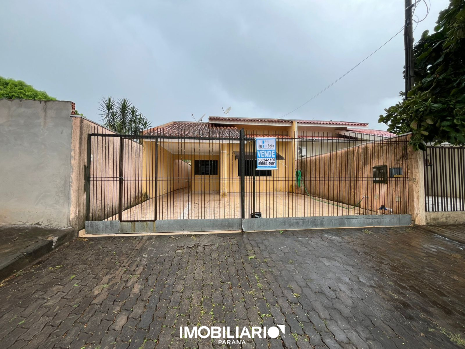 Residência para  venda em Zona V, Umuarama