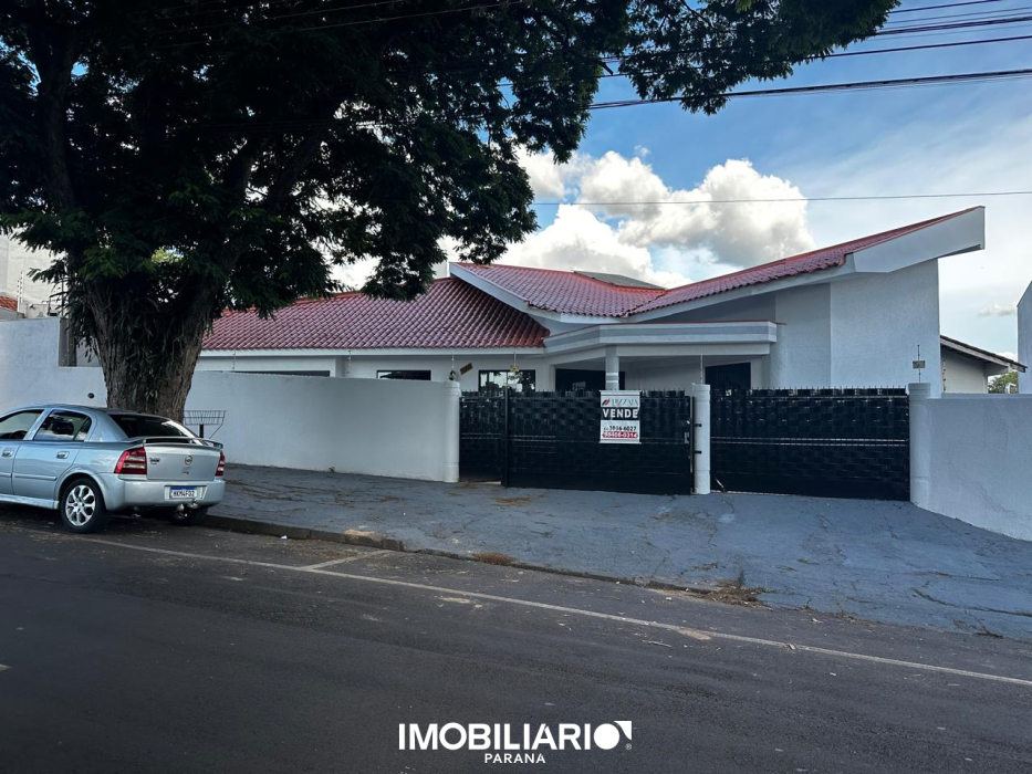 Residência para  venda em Zona I-A, Umuarama, 168,14m², com 1 quartos