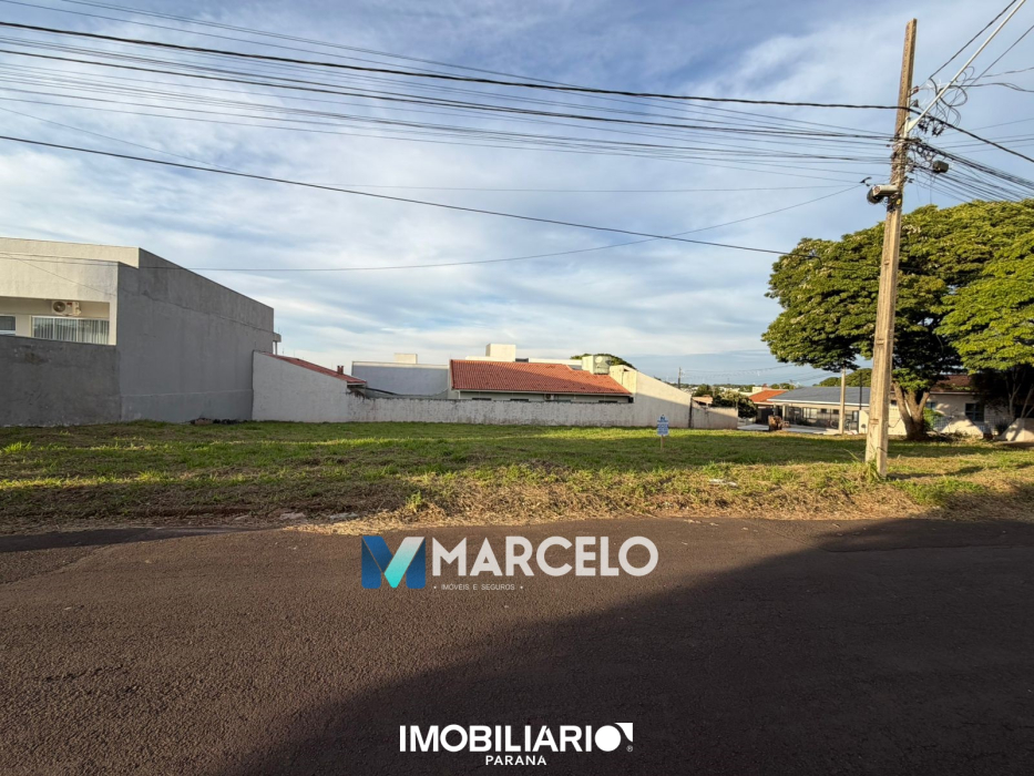 Terreno para  venda em Zona VII, Umuarama, 648,00m²