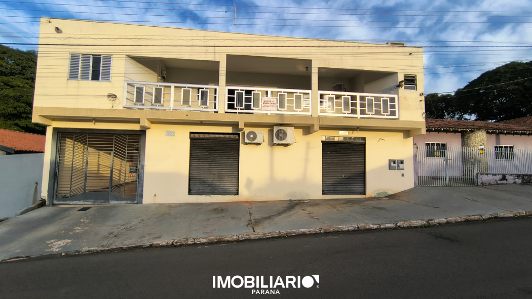 Sobrado para  venda em Parque San Remo I, Umuarama, 420,00m²