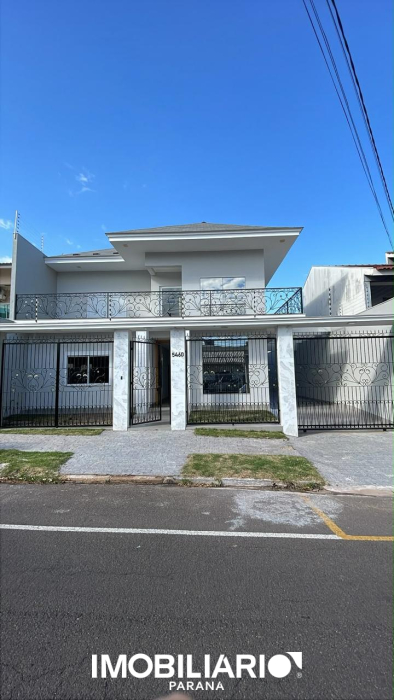 Sobrado para  venda em Zona II, Umuarama, 490,00m²
