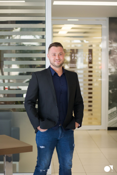 Aquisição de terreno e construção